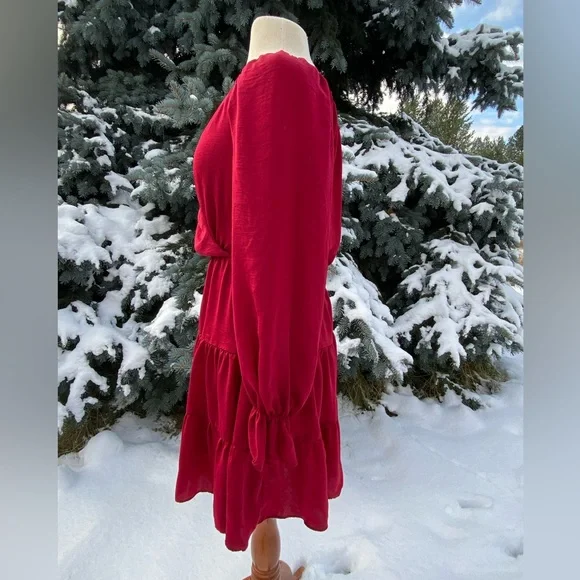 Burgundy long sleeve Vici dress size medium - Picture 4 of 8